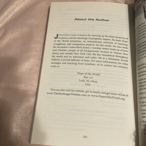 The Harbinger by Jonathan Cahn-paper back, new with tags - Picture 10 of 10